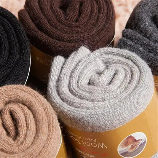Ultimate Warmth: Men's Winter Super Thick Thermal Wool Socks image 1